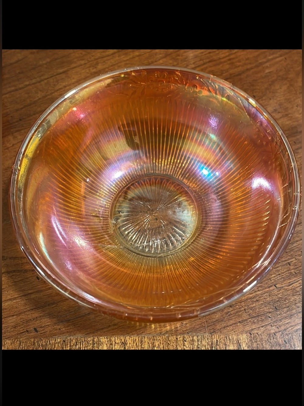 Imperial Marigold Carnival Glass Berry Bowl
Luminescent Vintage Ribbed Embossed